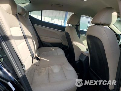 Zdjęcie 10 z 12 samochodu: 2018 HYUNDAI ELANTRA SE VIN:KMHD74LF1JU449391 - miniatura