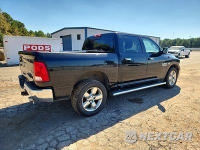 Trzecie zdjęcie samochodu z tyłu: 2018 RAM 1500 SLT VIN:3C6RR7LT3JG178551 - miniatura