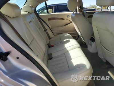 Zdjęcie 10 z 13 samochodu: 2004 JAGUAR S-TYPE VIN:SAJEA01T14FN09112 - miniatura