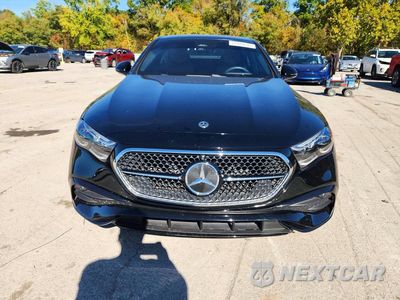 Piąte zdjęcie samochodu w środku: 2026 MERCEDES-BENZ E 350 4MATIC VIN:W1KLF4HB8TA218734 - miniatura