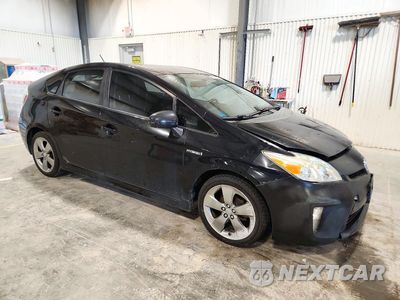 Czwarte zdjęcie samochodu z boku: 2013 TOYOTA PRIUS PERSONA SERIES SE VIN:JTDKN3DU5D5580959 - miniatura