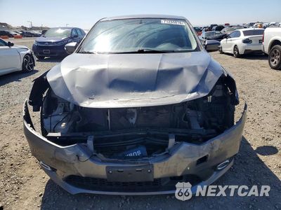 Piąte zdjęcie samochodu w środku: 2019 NISSAN SENTRA SR VIN:3N1AB7AP1KY316456 - miniatura