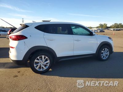 Trzecie zdjęcie samochodu z tyłu: 2020 HYUNDAI TUCSON SE VIN:KM8J2CA46LU254709 - miniatura