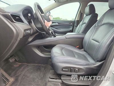 Zdjęcie 7 z 13 samochodu: 2020 BUICK ENCLAVE ESSENCE VIN:5GAERBKW6LJ281133 - miniatura