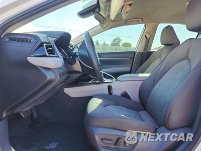 Zdjęcie 7 z 12 samochodu: 2019 TOYOTA CAMRY LE VIN:4T1B31HKXKU008822 - miniatura