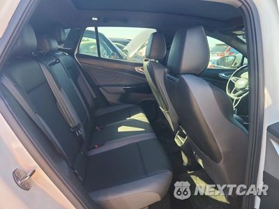Zdjęcie 10 z 12 samochodu: 2023 VOLKSWAGEN ID.4 PRO S VIN:1V2WNPE87PC047746 - miniatura