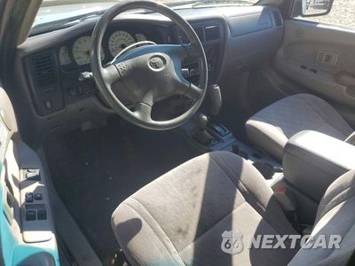 Zdjęcie 8 z 12 samochodu: 2001 TOYOTA TACOMA V6 VIN:5TEWN72N41Z837963 - miniatura