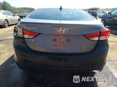 Zdjęcie 6 z 12 samochodu: 2013 HYUNDAI ELANTRA GLS VIN:5NPDH4AE7DH197589 - miniatura