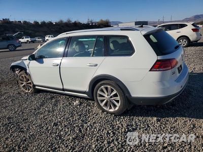 Drugie zdjęcie samochodu z przodu: 2018 VOLKSWAGEN GOLF ALLTRACK S VIN:3VWH17AU7JM759850 - miniatura
