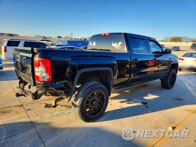 Trzecie zdjęcie samochodu z tyłu: 2017 GMC SIERRA K1500 SLE VIN:3GTU2MEC0HG510796 - miniatura