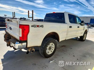 Trzecie zdjęcie samochodu z tyłu: 2018 FORD F250 SUPER DUTY VIN:1FT7W2BT7JEB18597 - miniatura