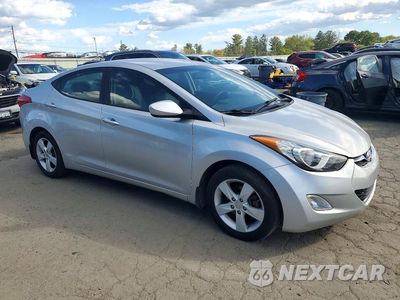 Czwarte zdjęcie samochodu z boku: 2013 HYUNDAI ELANTRA GLS VIN:KMHDH4AE2DU930908 - miniatura