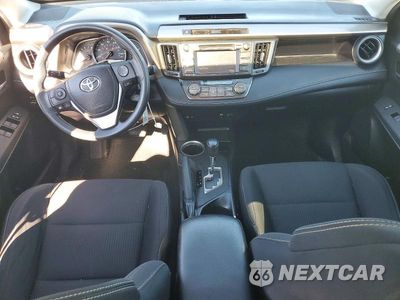 Zdjęcie 8 z 13 samochodu: 2015 TOYOTA RAV4 XLE VIN:2T3WFREV8FW224753 - miniatura