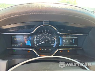 Zdjęcie 9 z 12 samochodu: 2013 LINCOLN MKS VIN:1LNHL9EK0DG600132 - miniatura