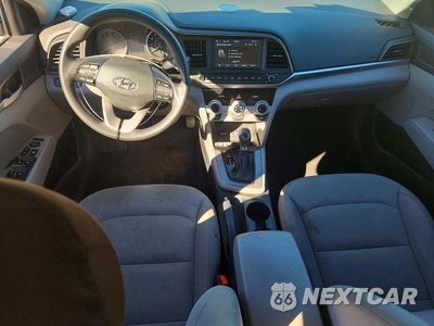 Zdjęcie 8 z 12 samochodu: 2019 HYUNDAI ELANTRA SEL VIN:5NPD84LF2KH408412 - miniatura