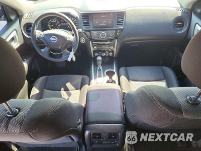 Zdjęcie 8 z 13 samochodu: 2017 NISSAN PATHFINDER S VIN:5N1DR2MM9HC903642 - miniatura