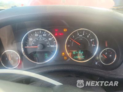 Zdjęcie 9 z 14 samochodu: 2016 JEEP WRANGLER UNLIMITED SPORT VIN:1C4BJWDG4GL154302 - miniatura