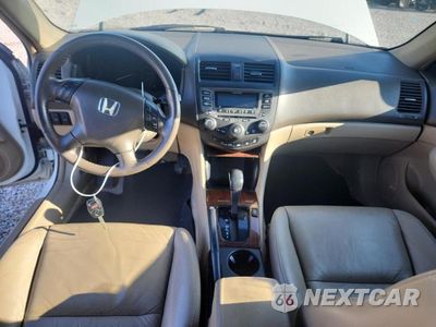 Zdjęcie 8 z 12 samochodu: 2007 HONDA ACCORD EX VIN:1HGCM66577A093483 - miniatura