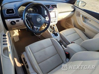 Zdjęcie 8 z 12 samochodu: 2013 VOLKSWAGEN EOS KOMFORT VIN:WVWBW8AH7DV006042 - miniatura