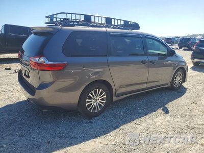 Trzecie zdjęcie samochodu z tyłu: 2018 TOYOTA SIENNA XLE PREMIUM 8-PASSENGER VIN:5TDYZ3DC5JS914578 - miniatura