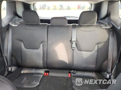 Zdjęcie 10 z 13 samochodu: 2015 JEEP RENEGADE LATITUDE VIN:ZACCJBBH7FPC03107 - miniatura