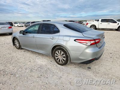 Drugie zdjęcie samochodu z przodu: 2018 TOYOTA CAMRY L VIN:4T1B11HK9JU070751 - miniatura