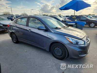 Czwarte zdjęcie samochodu z boku: 2017 HYUNDAI ACCENT SE VIN:KMHCT4AE3HU182203 - miniatura