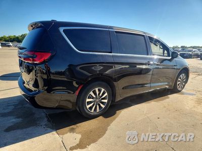 Trzecie zdjęcie samochodu z tyłu: 2024 CHRYSLER PACIFICA HYBRID SELECT VIN:2C4RC1S72RR130850 - miniatura