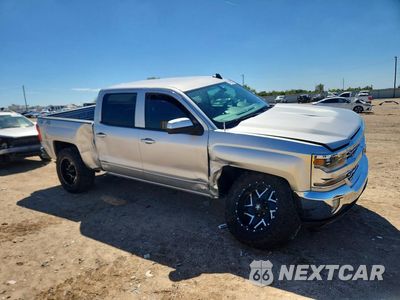 Czwarte zdjęcie samochodu z boku: 2017 CHEVROLET SILVERADO K1500 LT VIN:3GCUKREC4HG237309 - miniatura