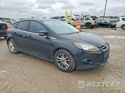 Czwarte zdjęcie samochodu z boku: 2012 FORD FOCUS TITANIUM VIN:1FAHP3N28CL422455 - miniatura