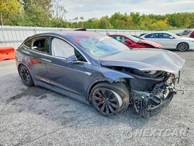 Czwarte zdjęcie samochodu z boku: 2016 TESLA MODEL X VIN:5YJXCBE40GF004445 - miniatura