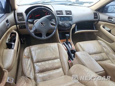 Zdjęcie 8 z 12 samochodu: 2005 HONDA ACCORD EX VIN:1HGCM66515A017500 - miniatura