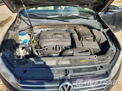 Zdjęcie 11 z 12 samochodu: 2014 VOLKSWAGEN PASSAT SE VIN:1VWBT7A34EC108013 - miniatura