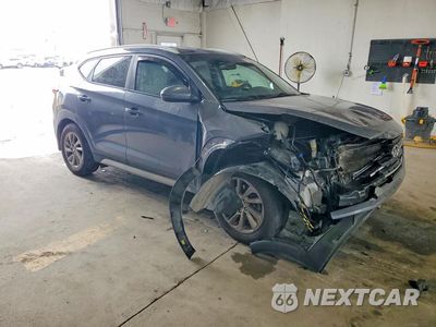 Czwarte zdjęcie samochodu z boku: 2017 HYUNDAI TUCSON SE VIN:KM8J3CA4XHU417673 - miniatura