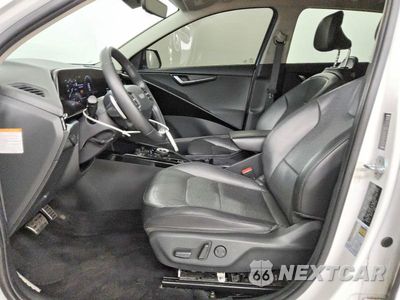 Zdjęcie 7 z 13 samochodu: 2023 KIA NIRO WAVE VIN:KNDCT3L15P5015536 - miniatura