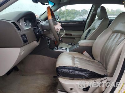 Zdjęcie 7 z 13 samochodu: 2007 CHRYSLER 300C VIN:2C3KA63H47H861900 - miniatura