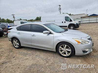 Czwarte zdjęcie samochodu z boku: 2014 NISSAN ALTIMA 2.5 SV VIN:1N4AL3AP1EC421892 - miniatura
