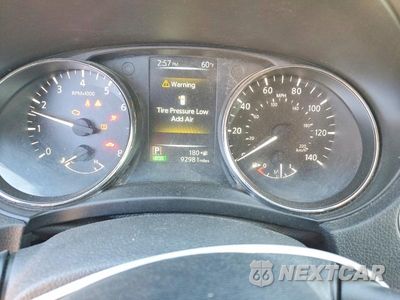 Zdjęcie 9 z 13 samochodu: 2017 NISSAN ROGUE SV VIN:5N1AT2MV9HC829118 - miniatura