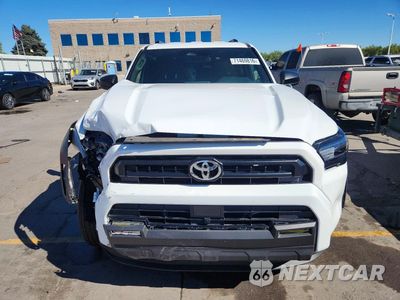 Piąte zdjęcie samochodu w środku: 2026 TOYOTA 4RUNNER SR5 VIN:JTEVA5BR1T5124793 - miniatura