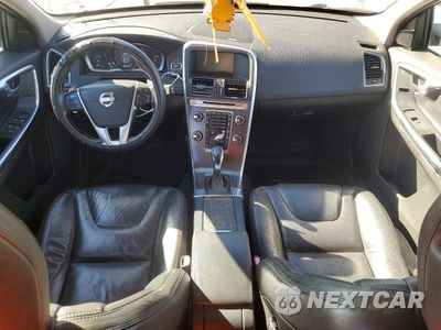 Zdjęcie 8 z 13 samochodu: 2014 VOLVO XC60 T6 VIN:YV4902DZ9E2547806 - miniatura