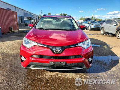 Piąte zdjęcie samochodu w środku: 2018 TOYOTA RAV4 XLE VIN:JTMRFREV1JD256835 - miniatura