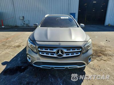 Piąte zdjęcie samochodu w środku: 2018 MERCEDES-BENZ GLA 250 VIN:WDCTG4EB2JJ496385 - miniatura