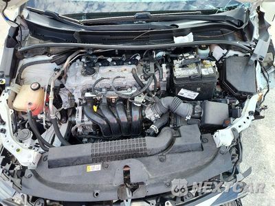 Zdjęcie 11 z 12 samochodu: 2021 TOYOTA COROLLA LE VIN:JTDEPMAE7MJ181763 - miniatura
