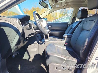 Zdjęcie 7 z 14 samochodu: 2013 NISSAN ROGUE S VIN:JN8AS5MV9DW127371 - miniatura