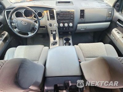 Zdjęcie 8 z 12 samochodu: 2008 TOYOTA TUNDRA GRADE VIN:5TFBV54188X049427 - miniatura