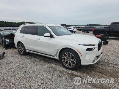 Czwarte zdjęcie samochodu z boku: 2023 BMW X7 XDRIVE40I VIN:5UX23EM02P9P81857 - miniatura