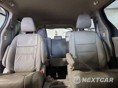 Zdjęcie 10 z 13 samochodu: 2016 TOYOTA SIENNA XLE PREMIUM 8-PASSENGER VIN:5TDYK3DC5GS753176 - miniatura