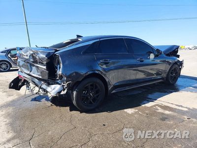 Trzecie zdjęcie samochodu z tyłu: 2026 KIA K5 LXS VIN:KNAG24J76T5426677 - miniatura