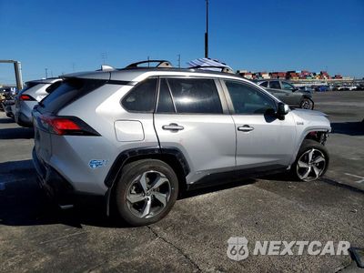 Trzecie zdjęcie samochodu z tyłu: 2021 TOYOTA RAV4 PRIME SE VIN:JTMAB3FV1MD041027 - miniatura