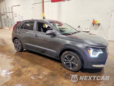 Czwarte zdjęcie samochodu z boku: 2026 KIA NIRO LX VIN:KNDCP3LE1T5324485 - miniatura